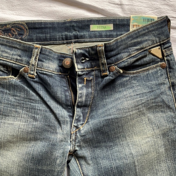 Original Replay Flared ” Teena”Jeans NWT sz 28/34 - Picture 4 of 7